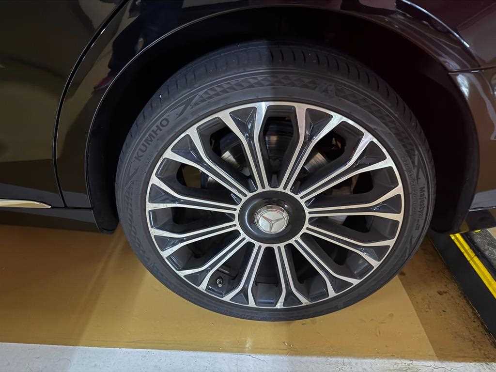 Mercedes Benz S Class - Vista 9