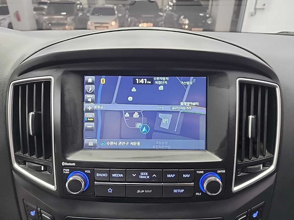 HYUNDAI Starex 2019 Gris - Importación desde Corea - HF Imports Iquique - Foto 15