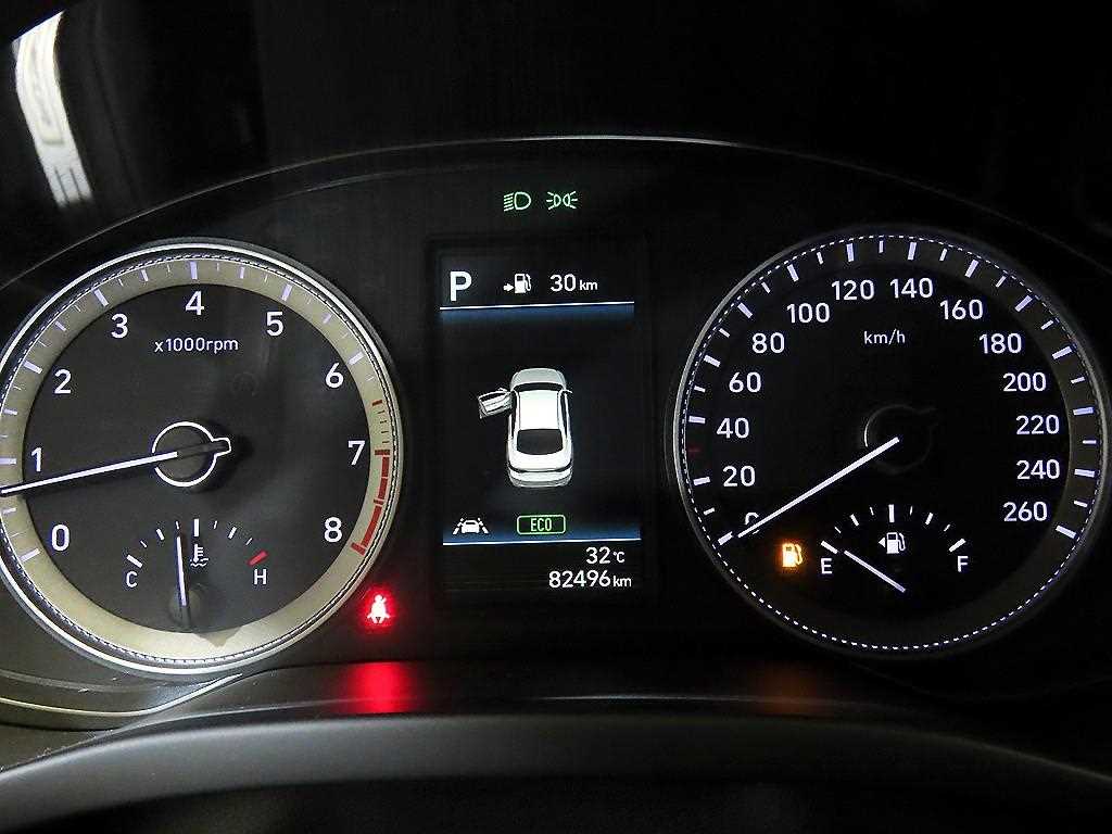 HYUNDAI Grandeur - Vista 11