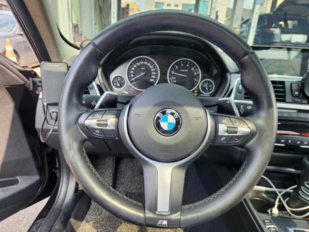 BMW 3 series 2013 Negro - Importación desde Corea - HF Imports Iquique - Foto 13