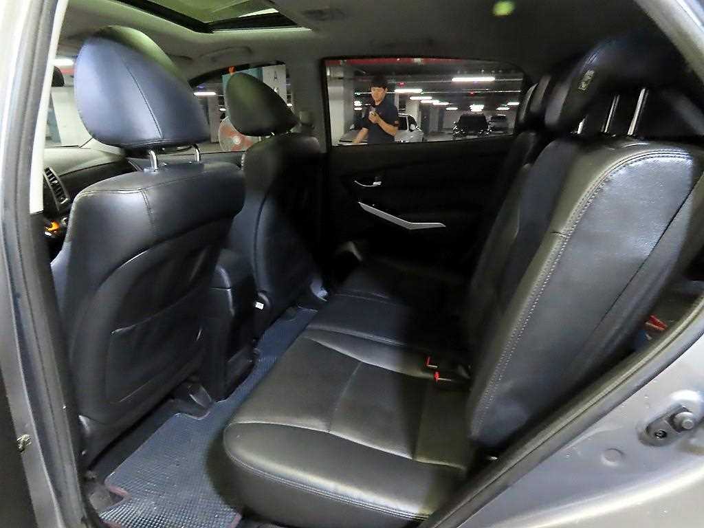 Ssangyong Korando - Vista 9
