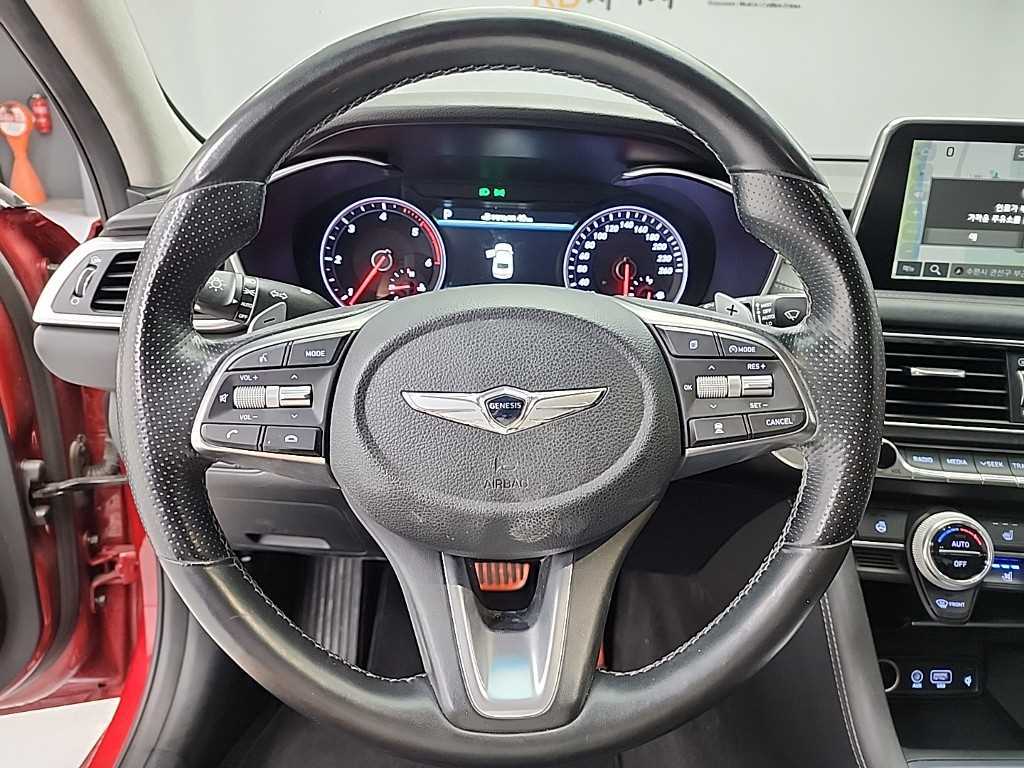 Genesis G70 - Vista 11