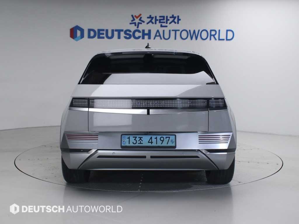 HYUNDAI Ioniq 5 - Vista 6