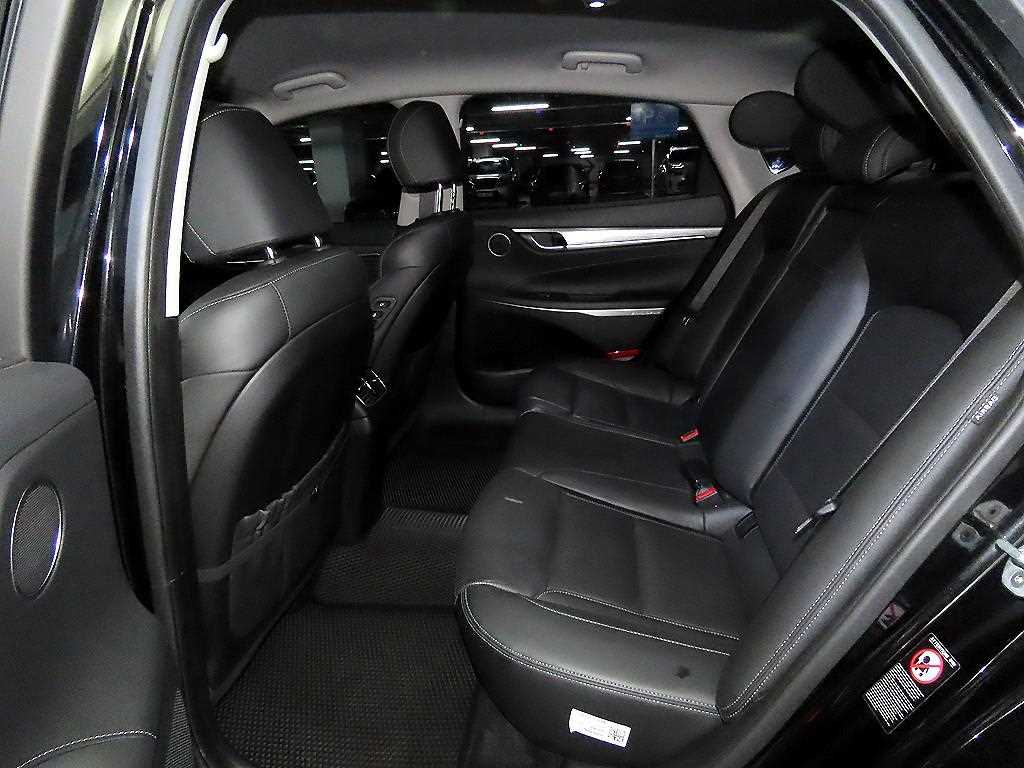 HYUNDAI Grandeur - Vista 9
