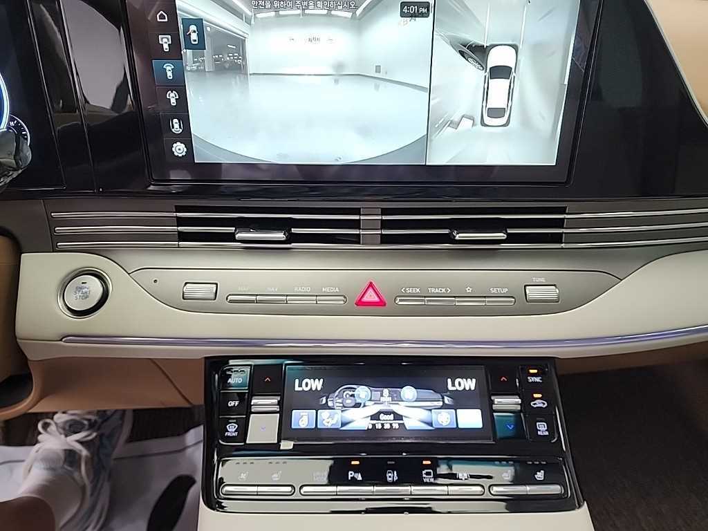HYUNDAI Grandeur - Vista 12