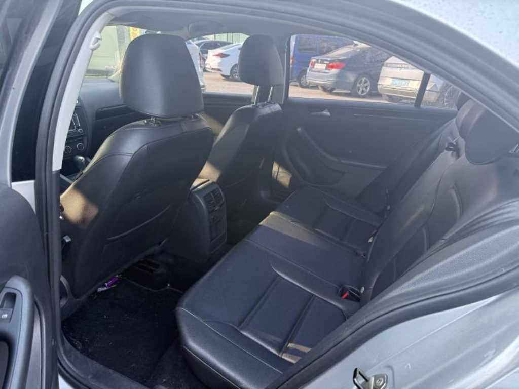 Volkswagen Jetta 2014 Gris - Importación desde Corea - HF Imports Iquique - Foto 14