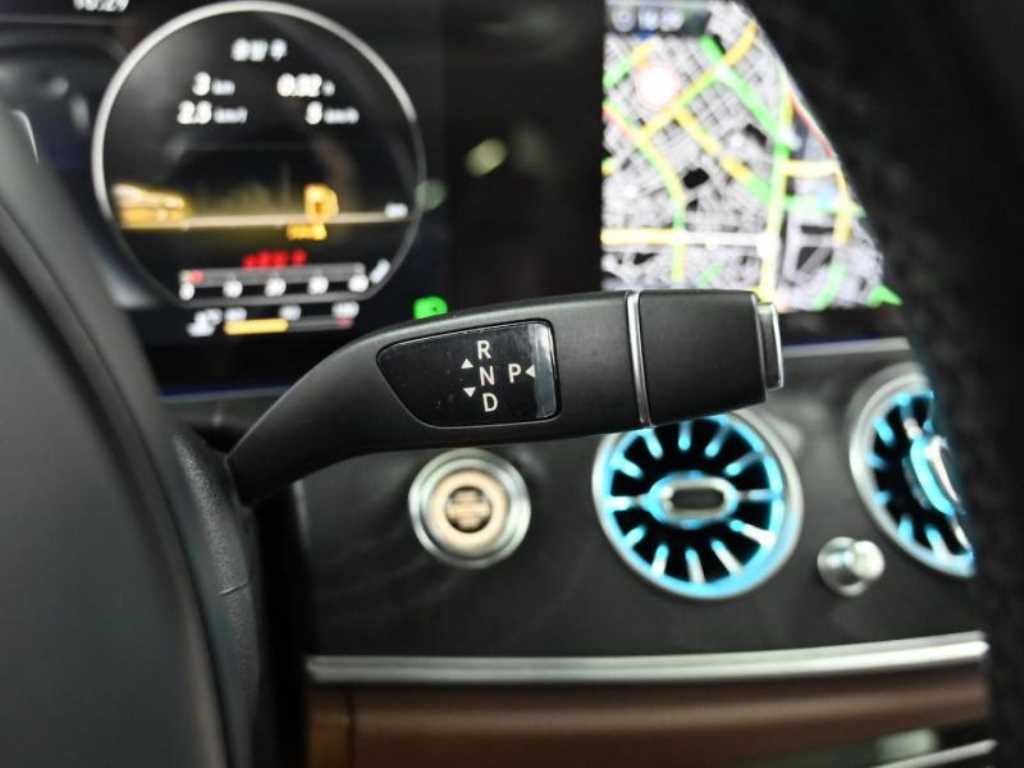 Mercedes Benz E class - Vista 11