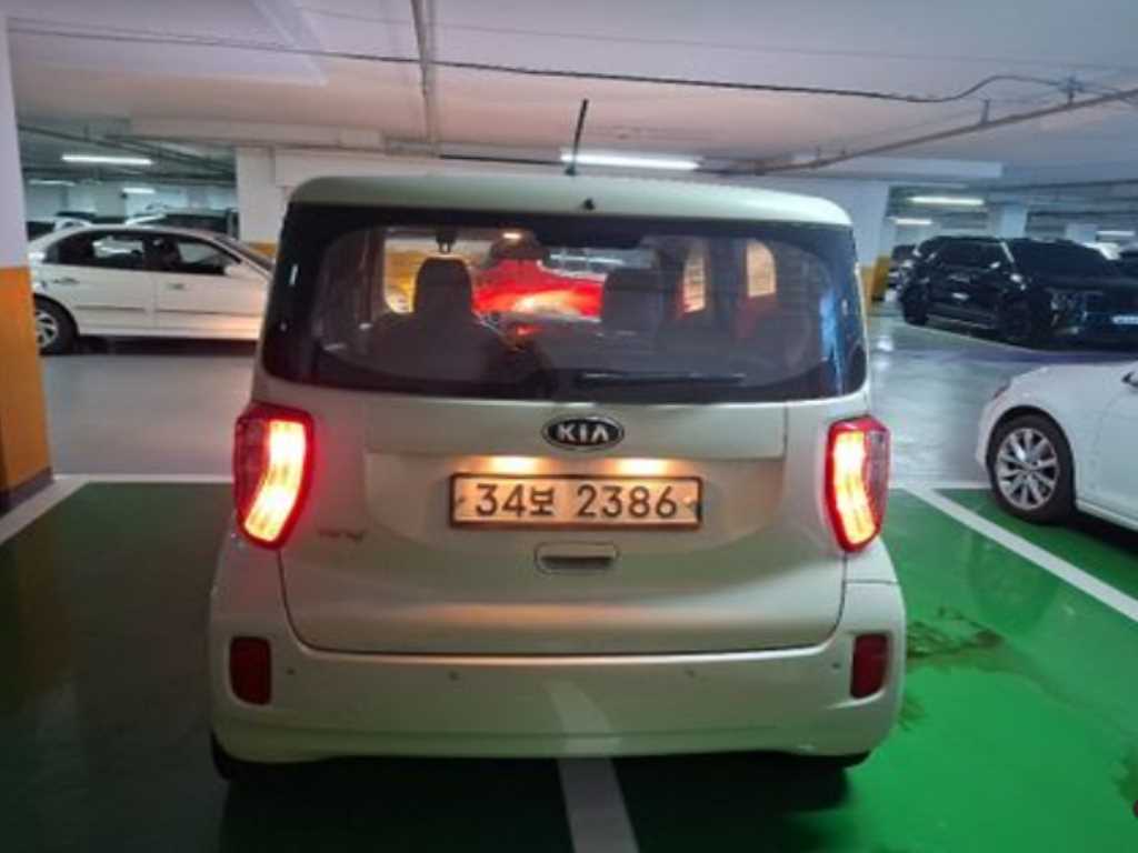 KIA Ray - Vista 7