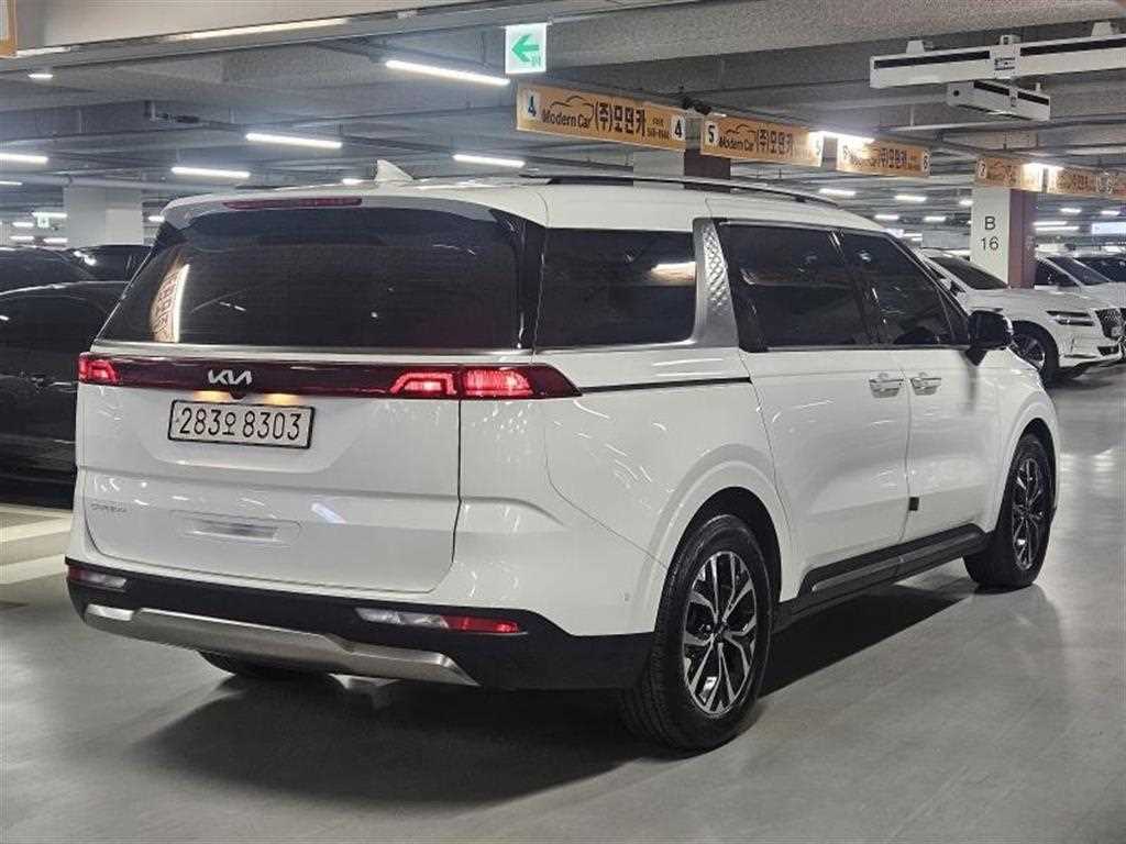 KIA Carnival - Vista 2