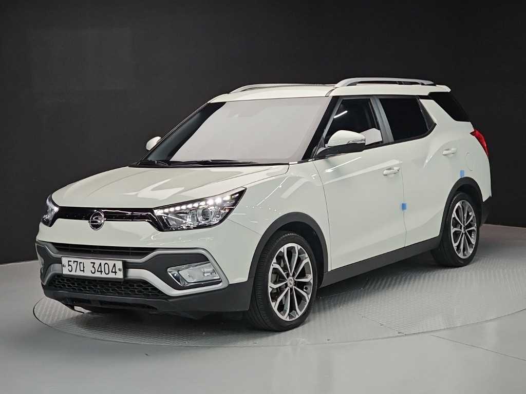 Ssangyong Tivoli 2017 Blanco - Importación desde Corea - HF Imports Iquique - Foto 1