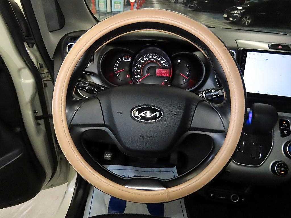 KIA Ray - Vista 10