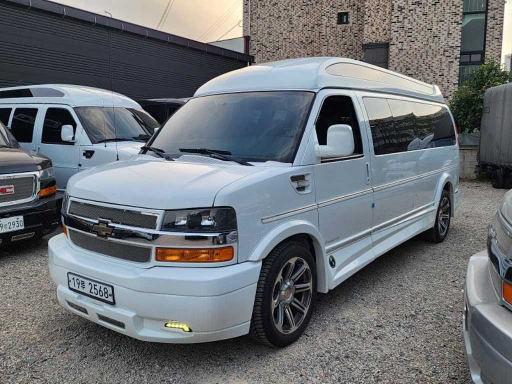 Chevrolet Express van 2018 Blanco - Importación desde Corea - HF Imports Iquique - Foto 1