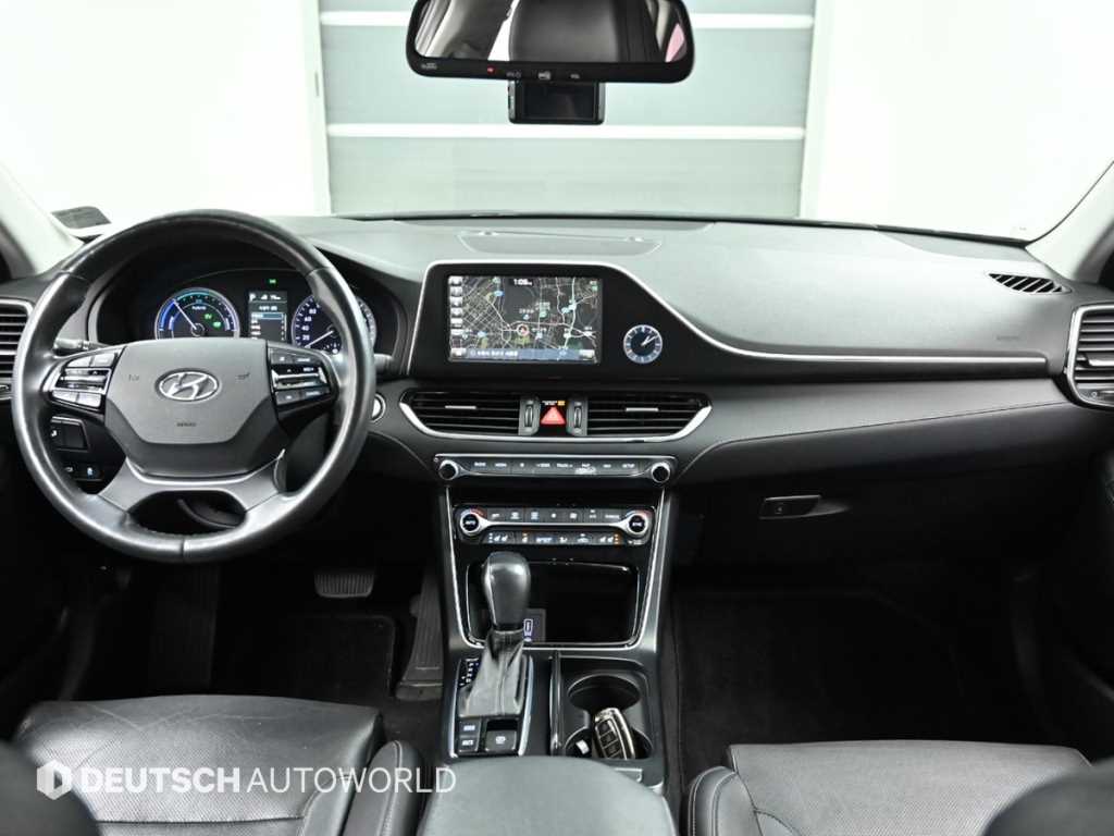 HYUNDAI Grandeur - Vista 9