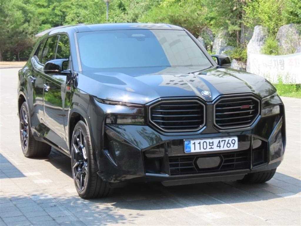 BMW XM - Vista 2