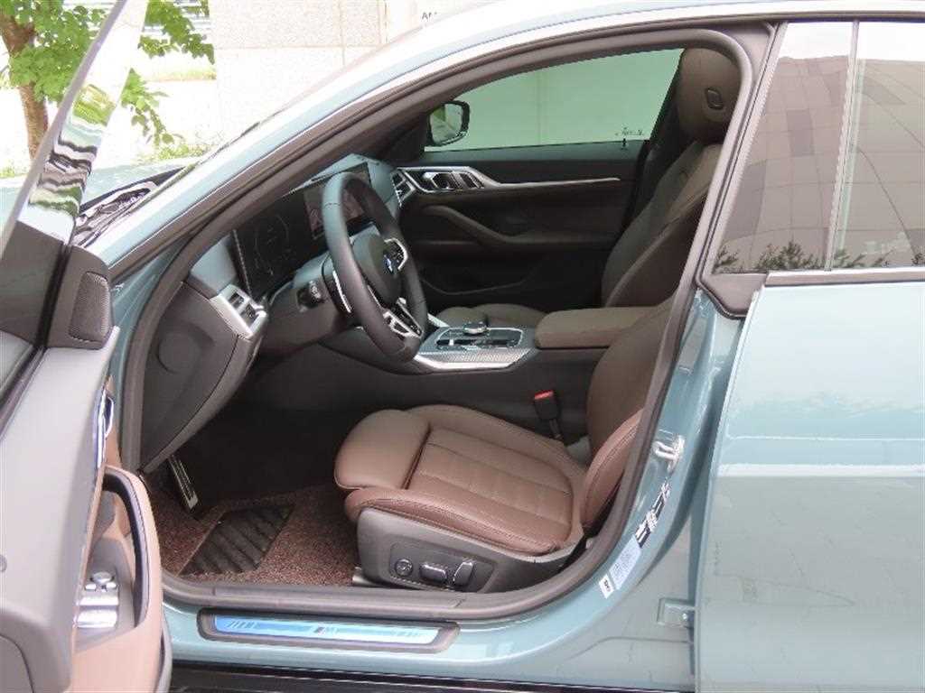 BMW 4 Series 2026 Verde - Importación desde Corea - HF Imports Iquique - Foto 15