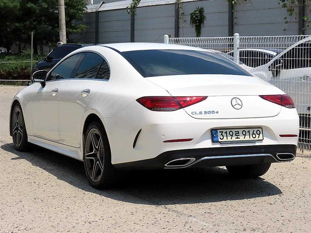Mercedes Benz CLS Class - Vista 3