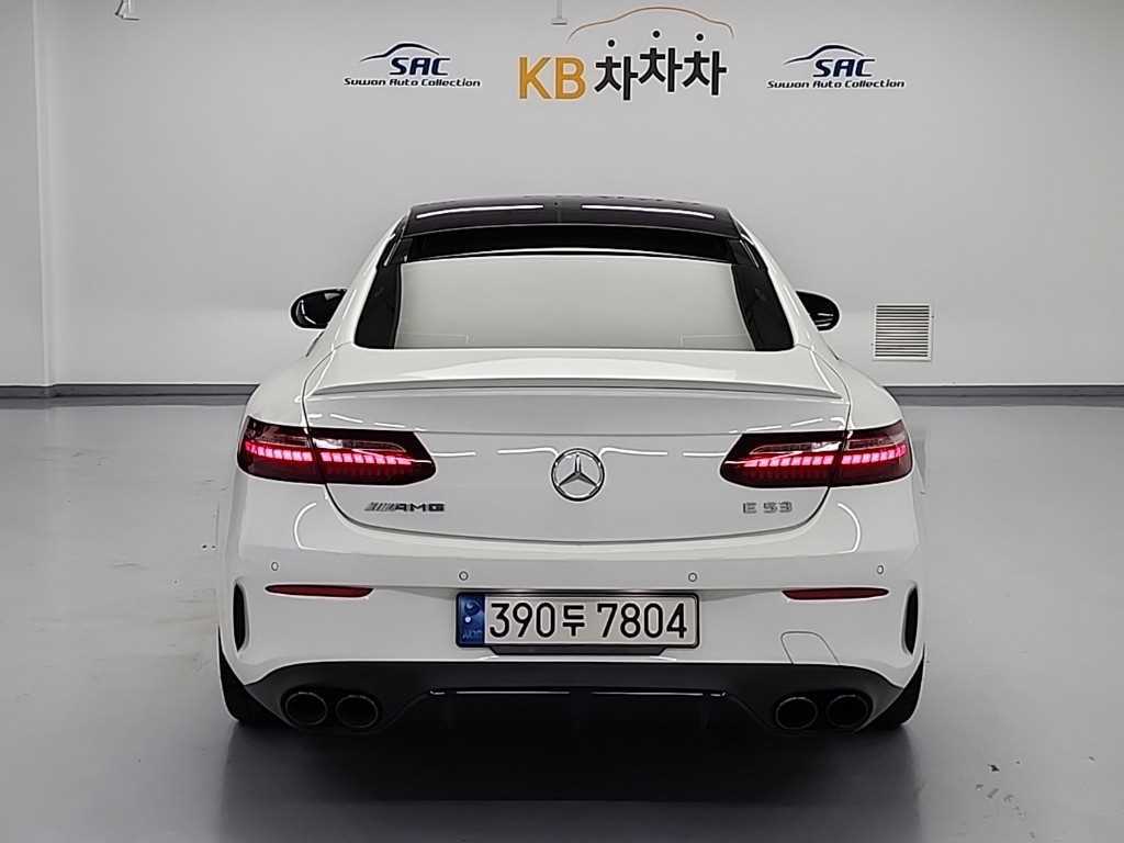 Mercedes Benz E class - Vista 3
