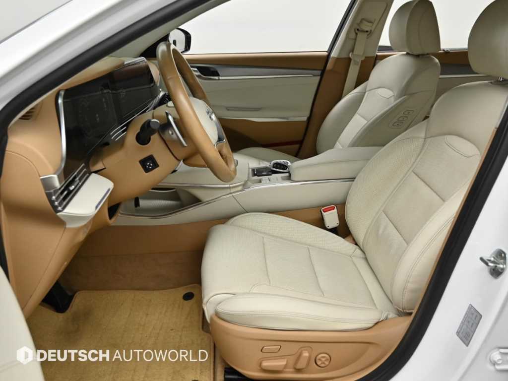 HYUNDAI Grandeur - Vista 11