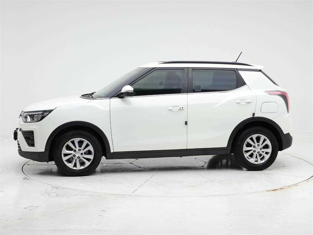Ssangyong Tivoli - Vista 3