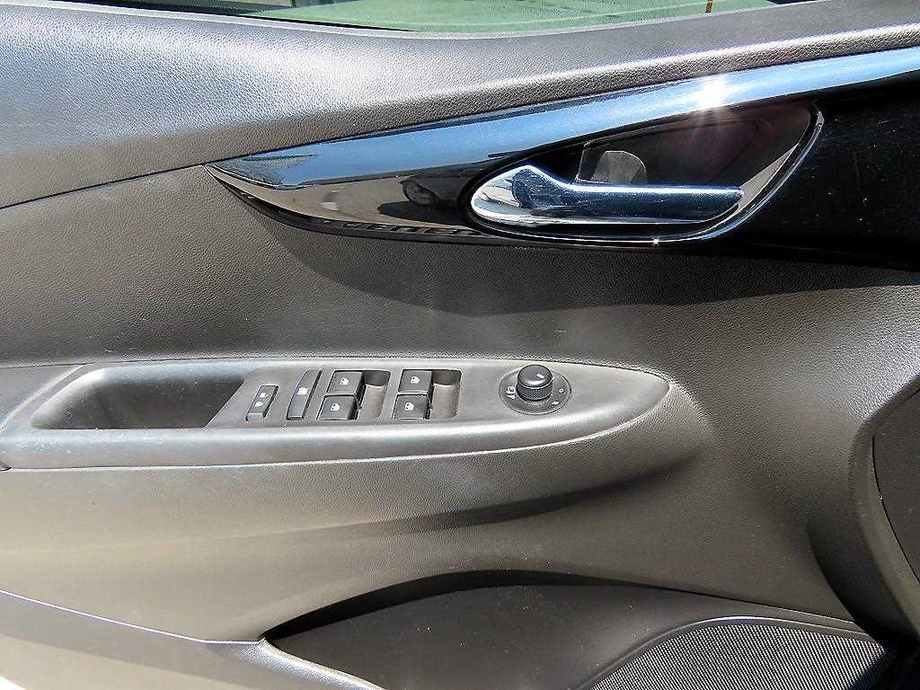 Chevrolet Spark 2016 Morado - Importación desde Corea - HF Imports Iquique - Foto 13