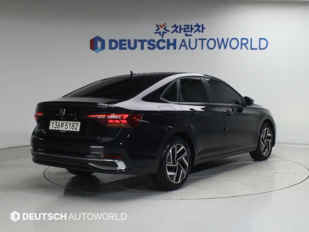 Volkswagen Jetta - Vista 2