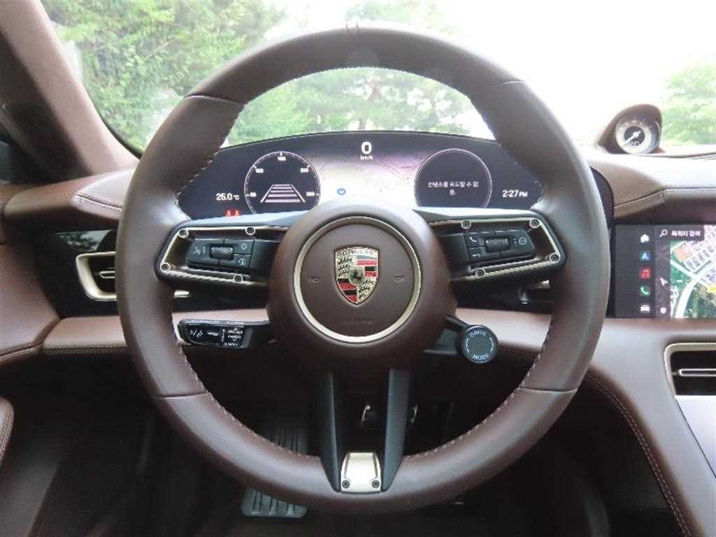 Porsche Taycan 2023 Blanco - Importación desde Corea - HF Imports Iquique - Foto 17