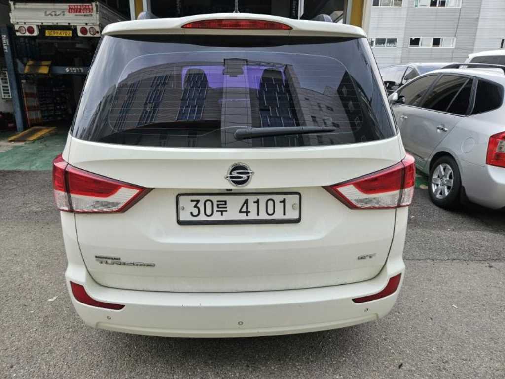 Ssangyong Korando - Vista 3