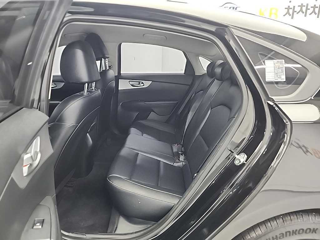 KIA K3 2021 Negro - Importación desde Corea - HF Imports Iquique - Foto 14