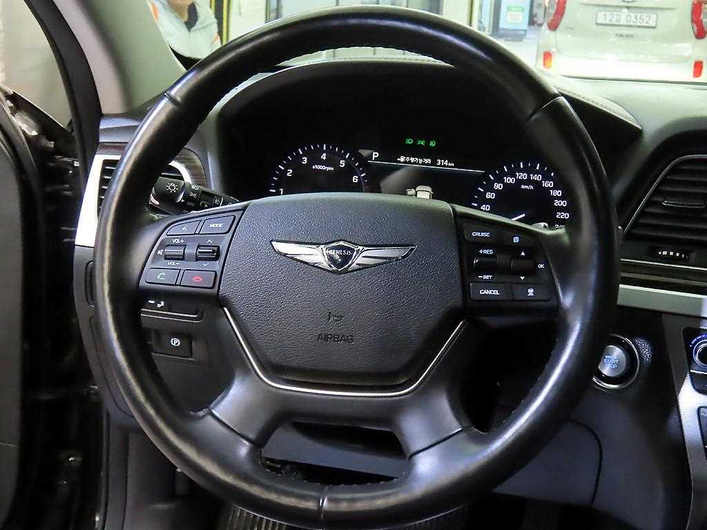 Genesis G80 - Vista 10