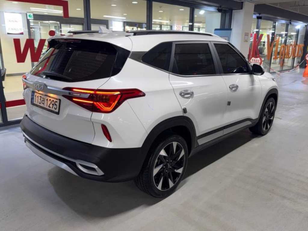 KIA Seltos - Vista 6