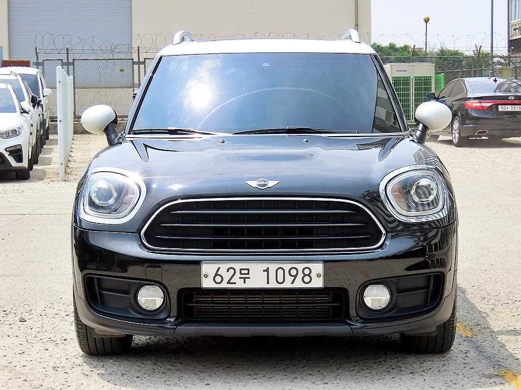 Mini Countryman 2018 Negro - Importación desde Corea - HF Imports Iquique - Foto 1