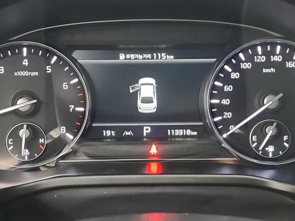 KIA K9 - Vista 8