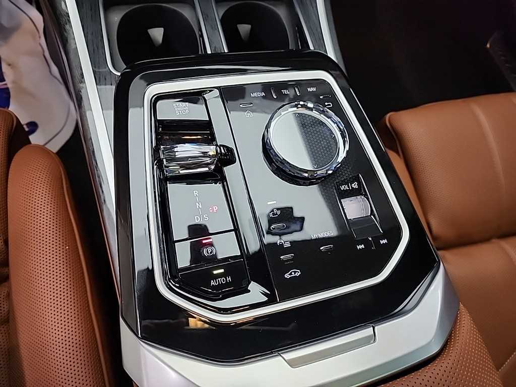 BMW 7 Series - Vista 10