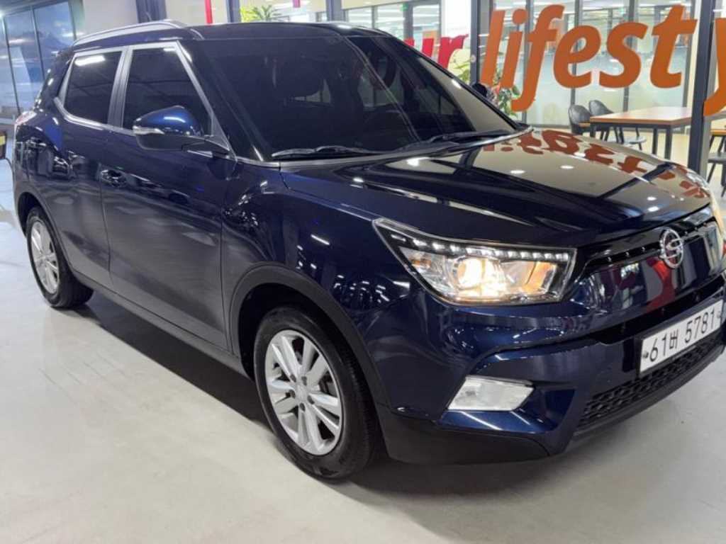 Ssangyong Tivoli - Vista 2