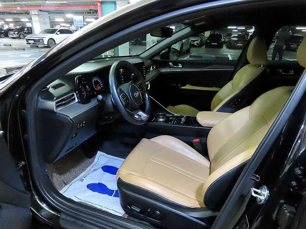 KIA K5 - Vista 8