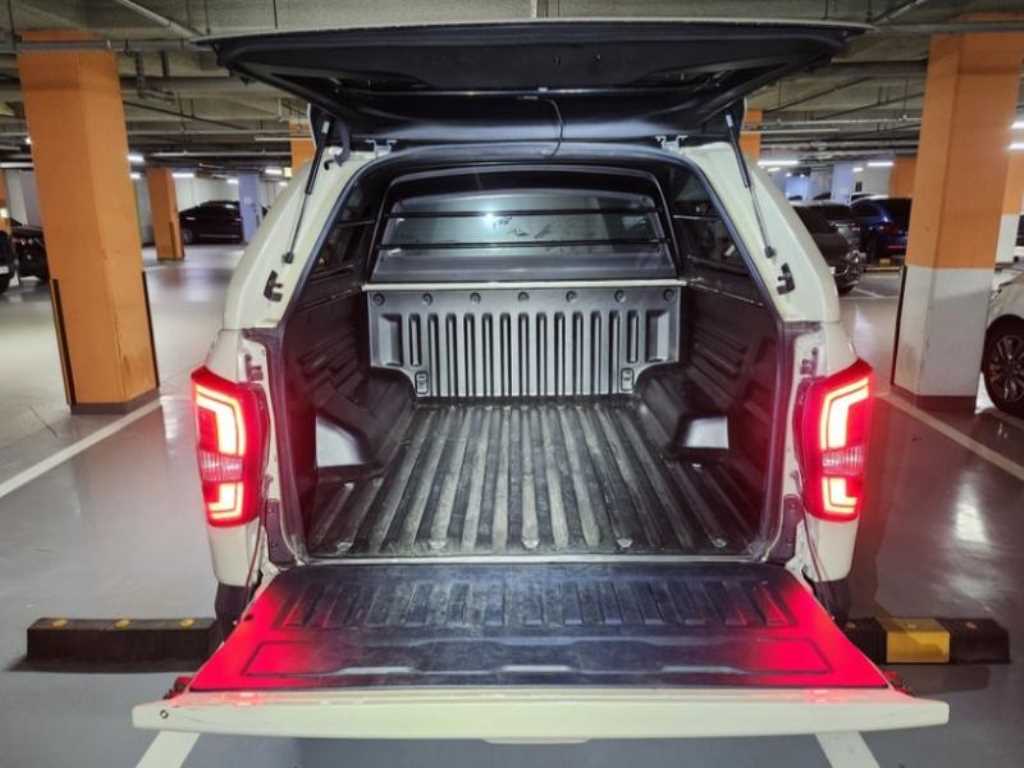 Ssangyong Rexton - Vista 6