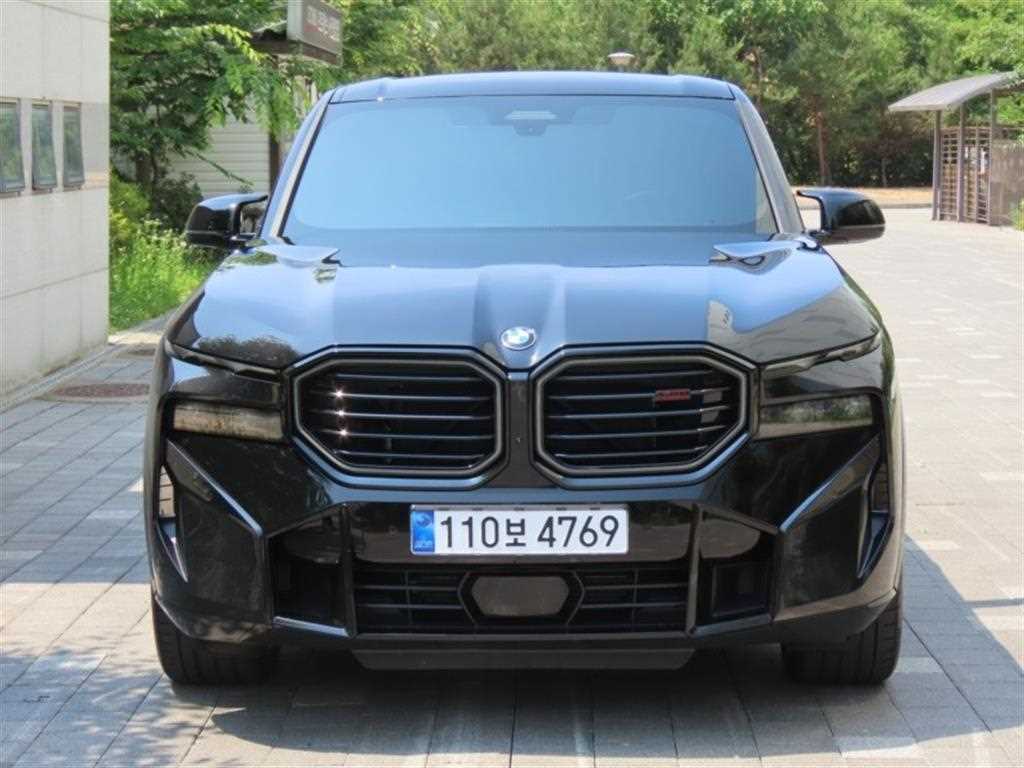 BMW XM 2025 Negro - Importación desde Corea - HF Imports Iquique - Foto 1