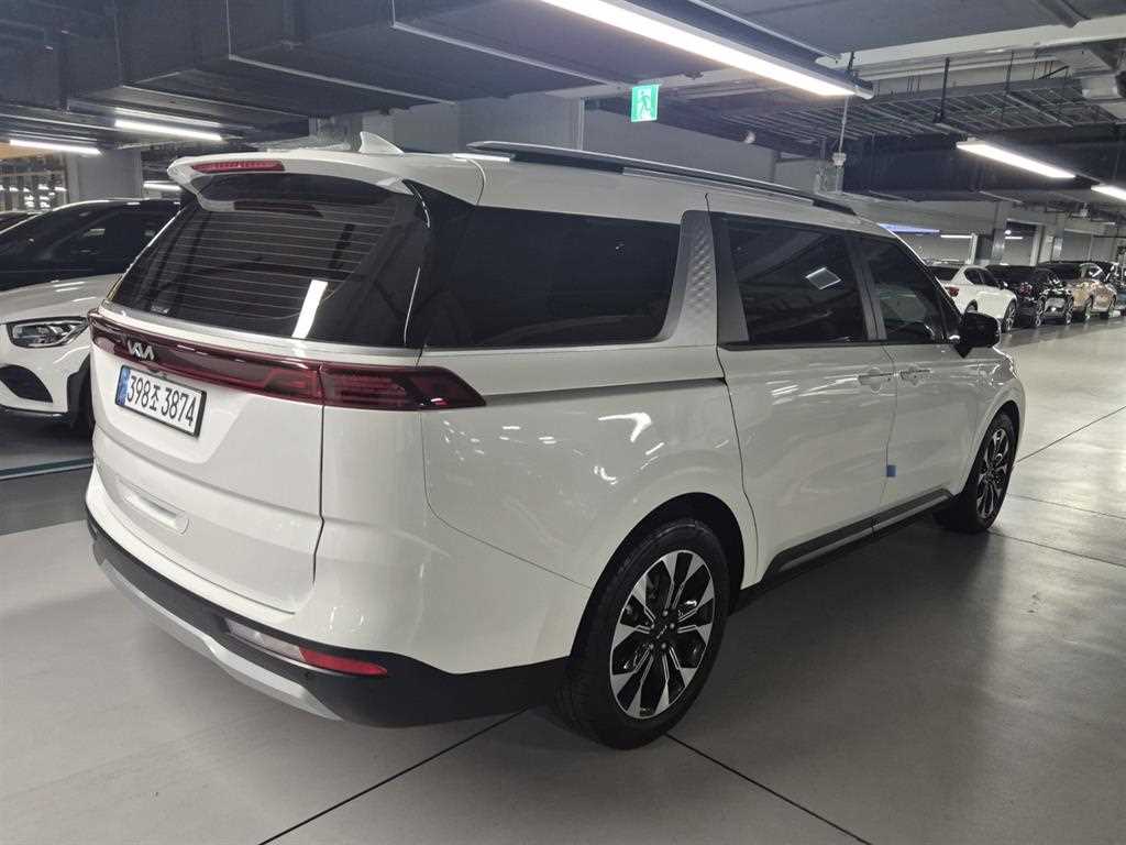 KIA Carnival - Vista 6