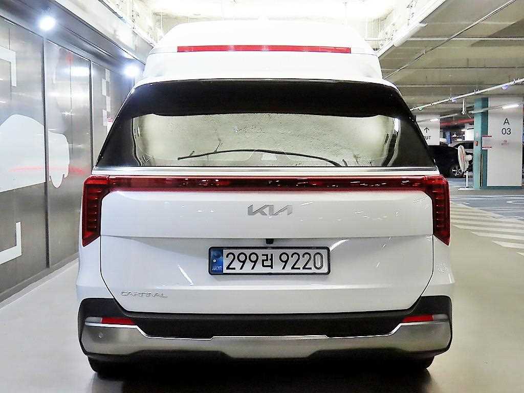 KIA Carnival - Vista 7