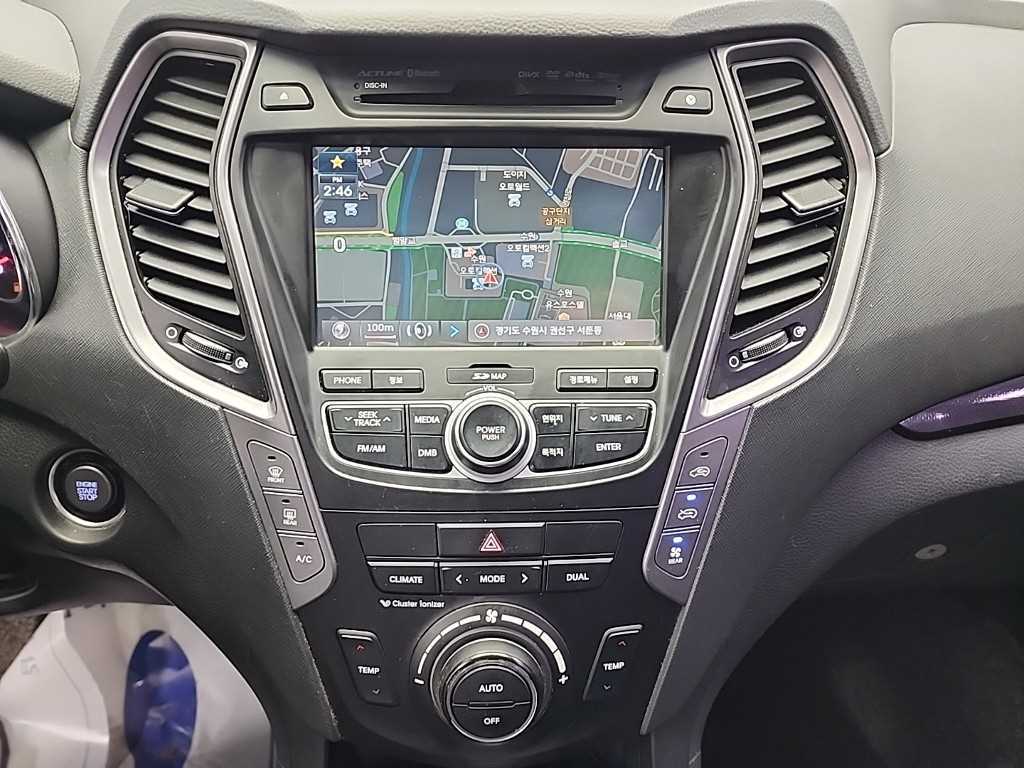 HYUNDAI Maxcruz - Vista 10