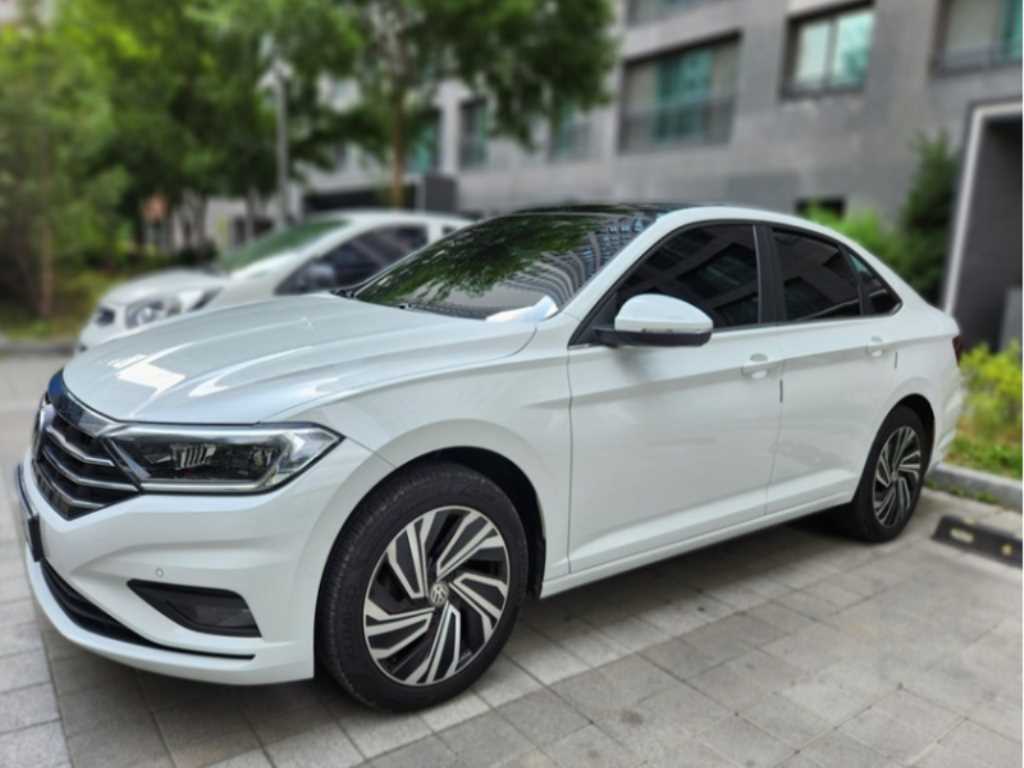 Volkswagen Jetta - Vista 2