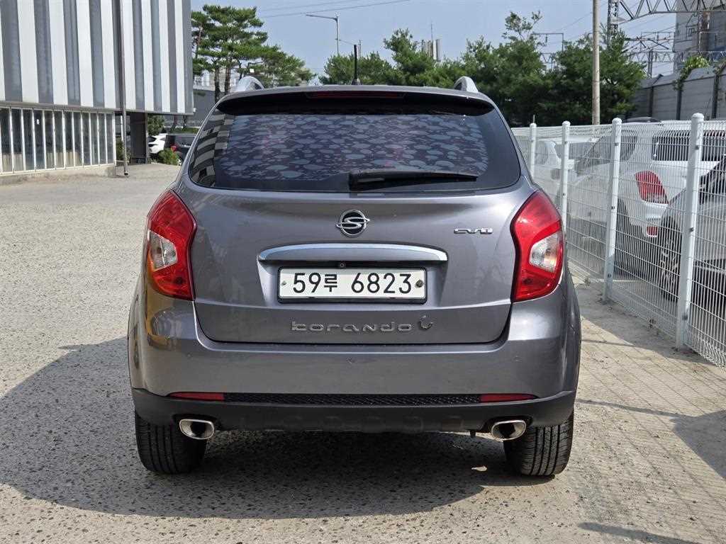 Ssangyong Korando - Vista 6