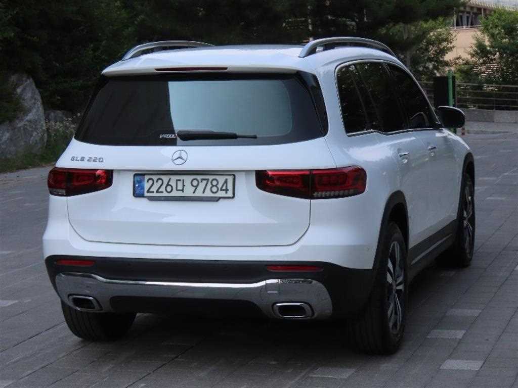 Mercedes Benz GLB Class - Vista 3