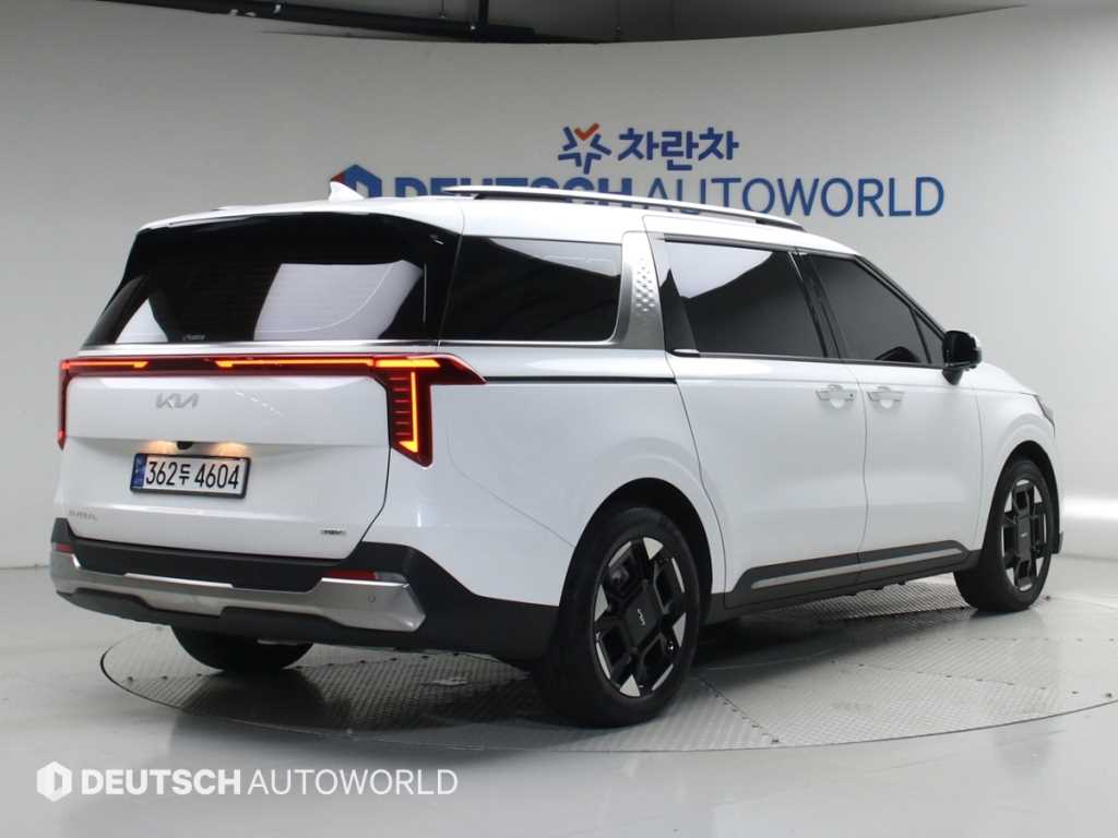 KIA Carnival - Vista 2