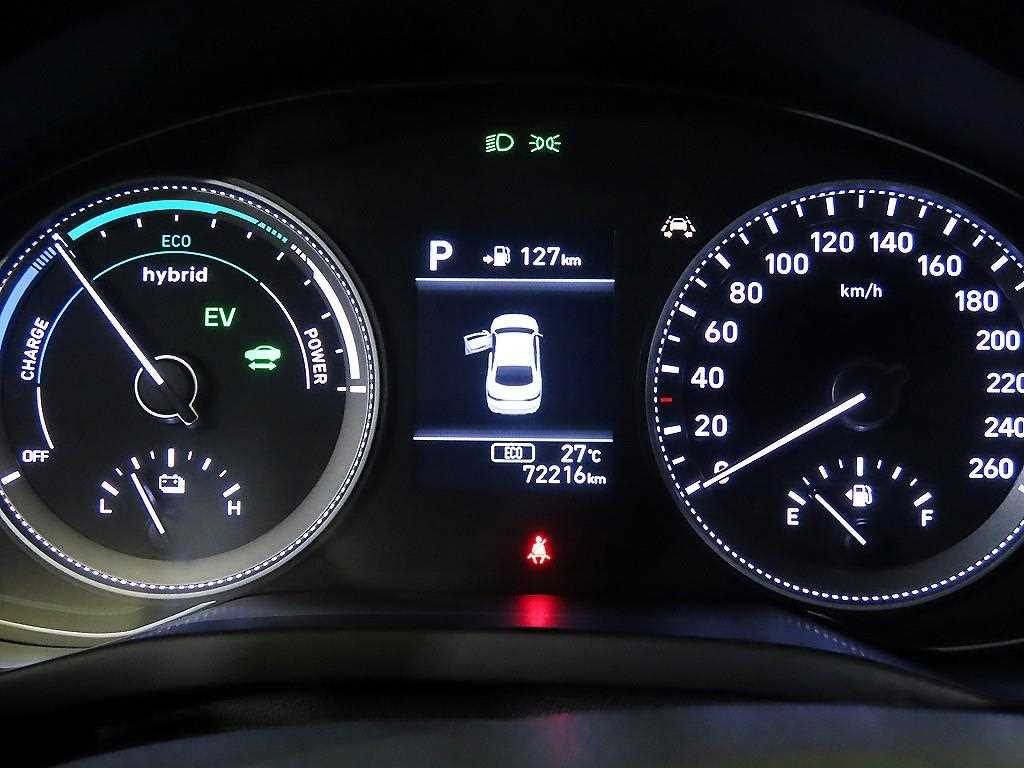 HYUNDAI Grandeur - Vista 11