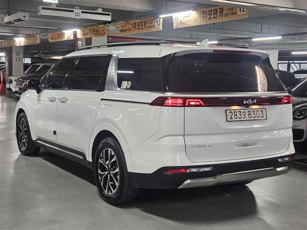 KIA Carnival - Vista 7