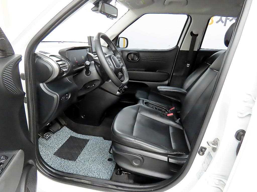 HYUNDAI Casper - Vista 7
