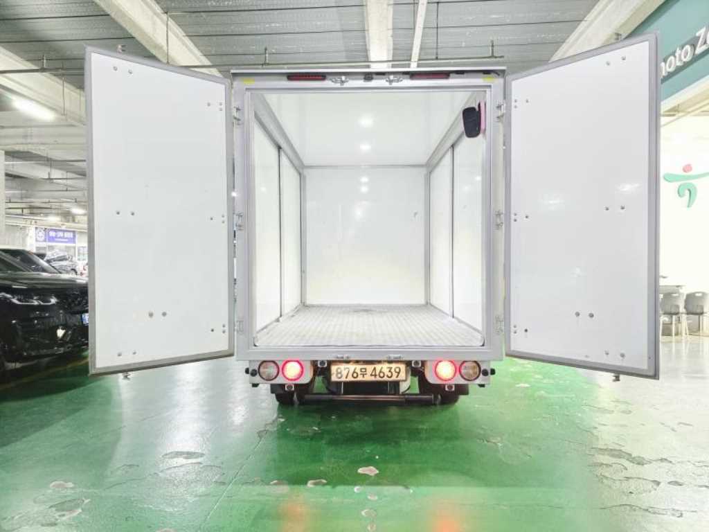 Small Truck Normal Box(High Deck) - Vista 12