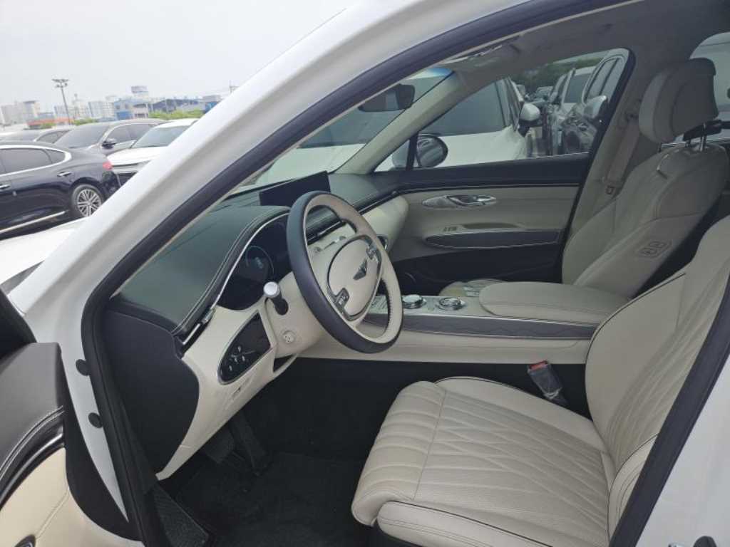Genesis GV70 2023 Blanco - Importación desde Corea - HF Imports Iquique - Foto 14