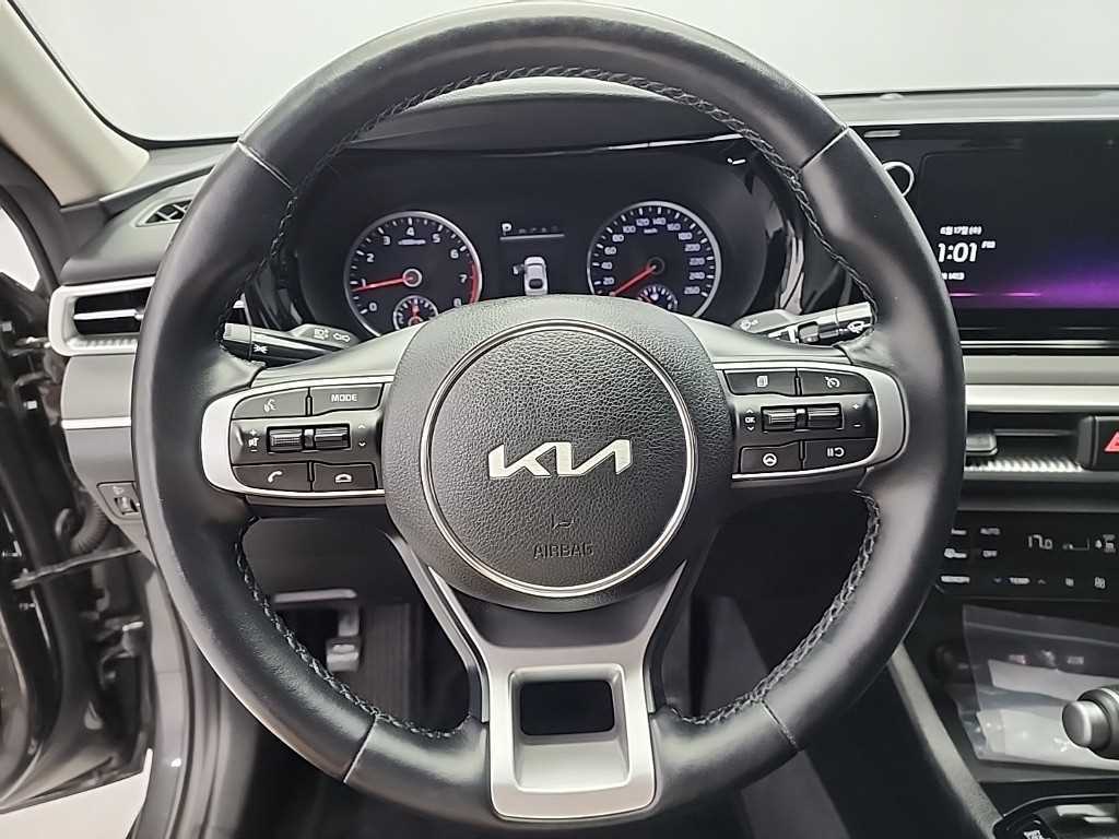 KIA K5 - Vista 11
